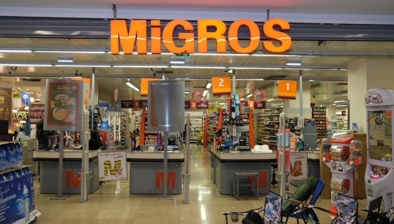 Migros market rakiplerini darmaduman etti! Tüm etiketleri sabitledi! Vatandaşlar akın etti!