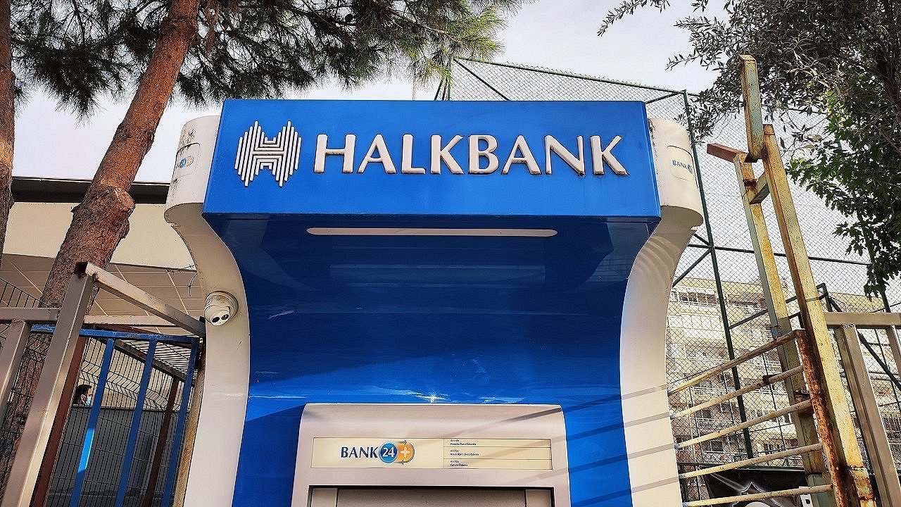 Halkbank, 50.000 TL kredi için 36 ay, 24 ay ve 12 ay vadeli kampanya açıkladı! Hemen Başvurun!