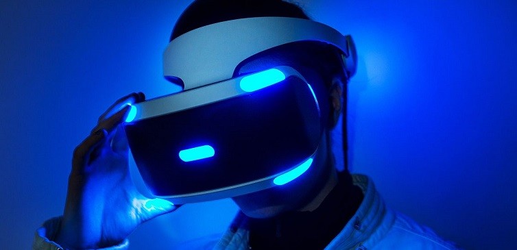Sony'nin yeni VR patenti çevrenizi farketmenizi sağlayacak
