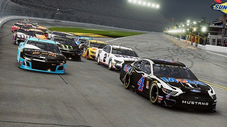 NASCAR Heat 4 daha kapsamlı bir deneyimle gelecek