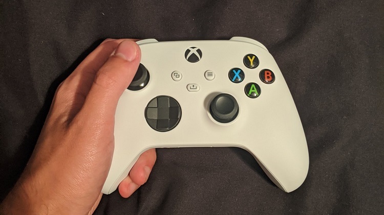 Xbox Series S, yeni nesil oyun kumandasının paketinde ortaya çıktı