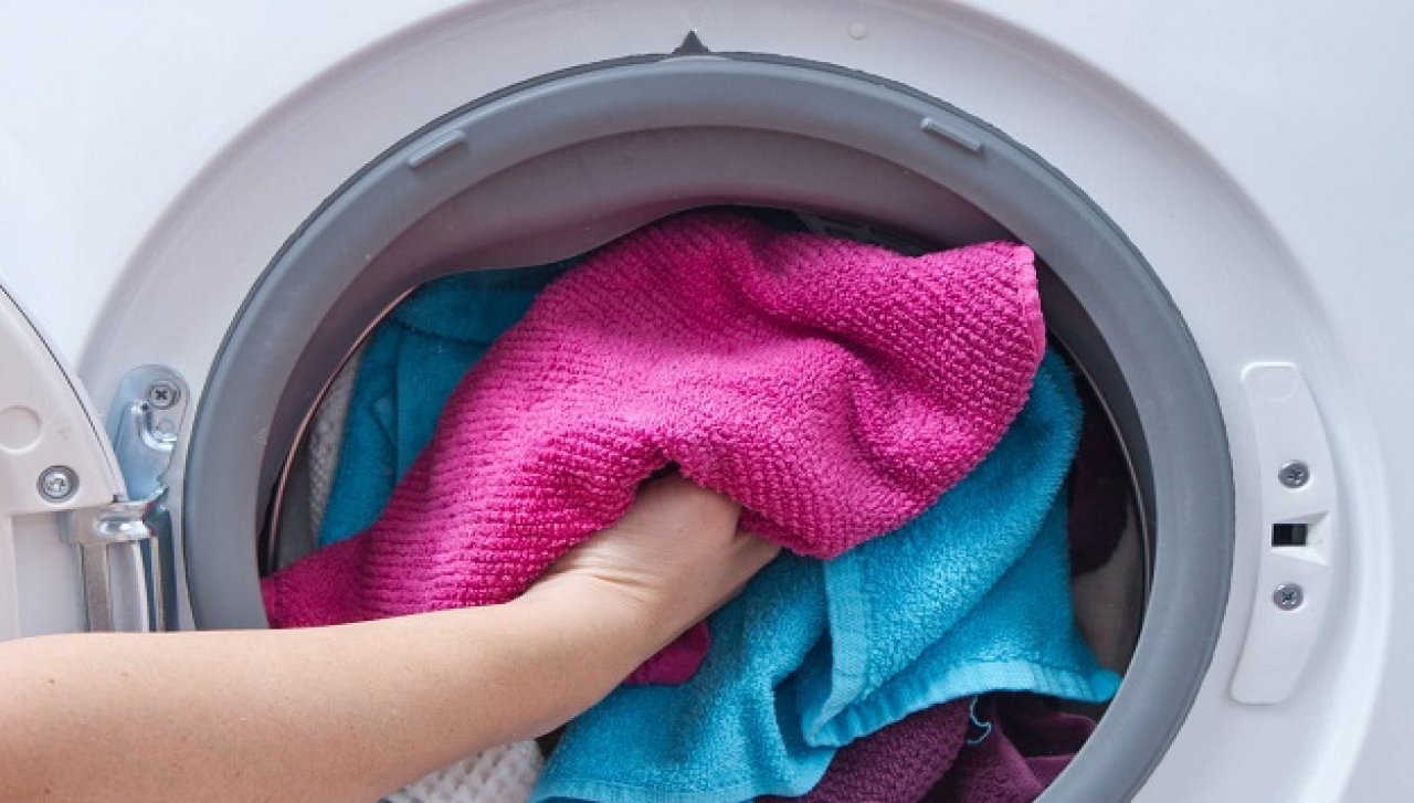 Bu kıyafetleri sakın ama sakın çamaşır makinesinde yıkamayın! Hem paranız gider, hem makinanız bozulur